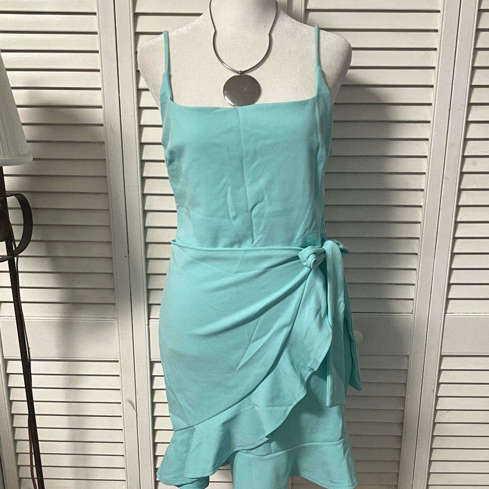 Chic Turquoise Wrap Mini Dress - Picture 10 of 11